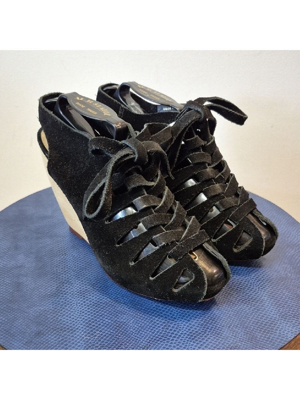 Brand: LOEFFLER RANDALL Women's Vivan S Sandal Sz 7.5 In Excellent Cond. (#1642)